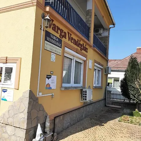 Varga Vendeghaz Guest house Totszerdahely