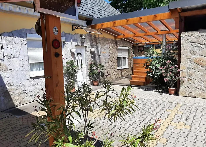Varga Vendeghaz 게스트하우스 Totszerdahely